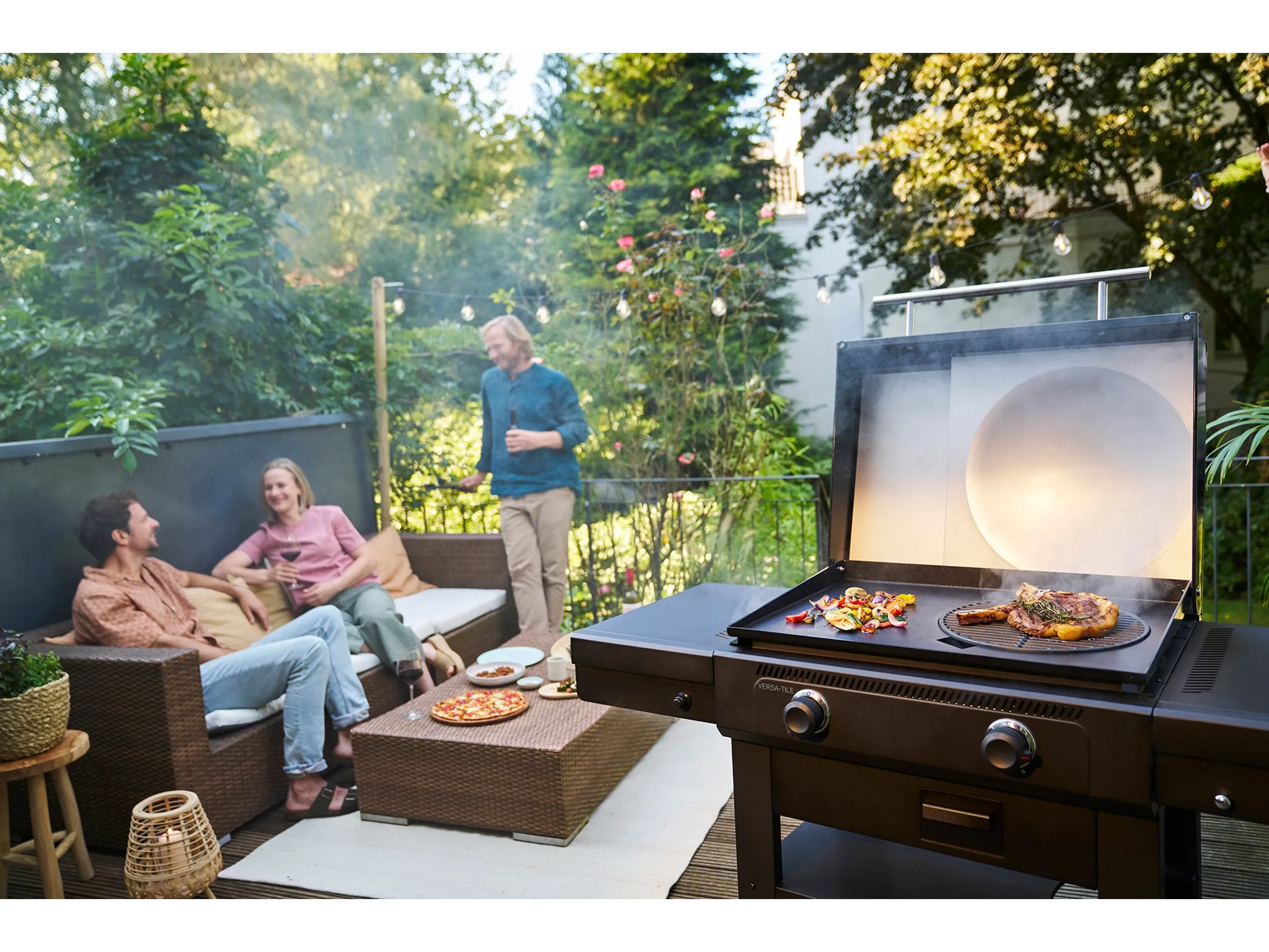 Char-Broil Griddle-Gasgrill Versa-Tile zum Braten, Grillen & Pizzabacken – Bild 4