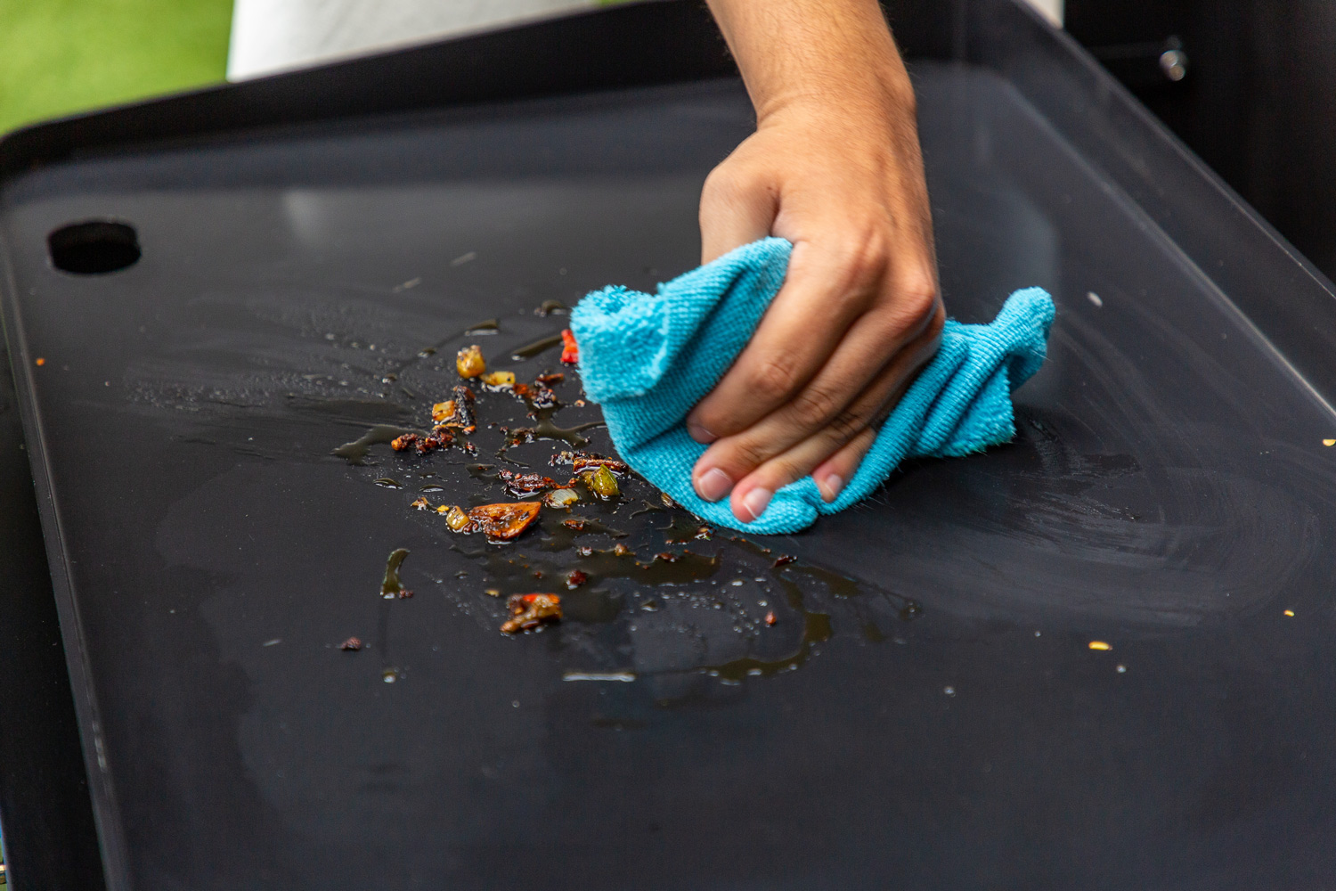 Pit Boss Plancha Grill Ultimate Plancha 4-Brenner mit Untergestell - inkl. 5-teilig Grillbesteck Set + Abdeckhaube – Bild 11