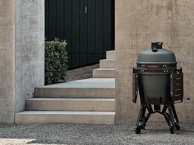 The Bastard Keramikgrill VX Large Complete schwarz matt inkl. YETI ROADIE 24 Kühlbox Navy – Bild 2