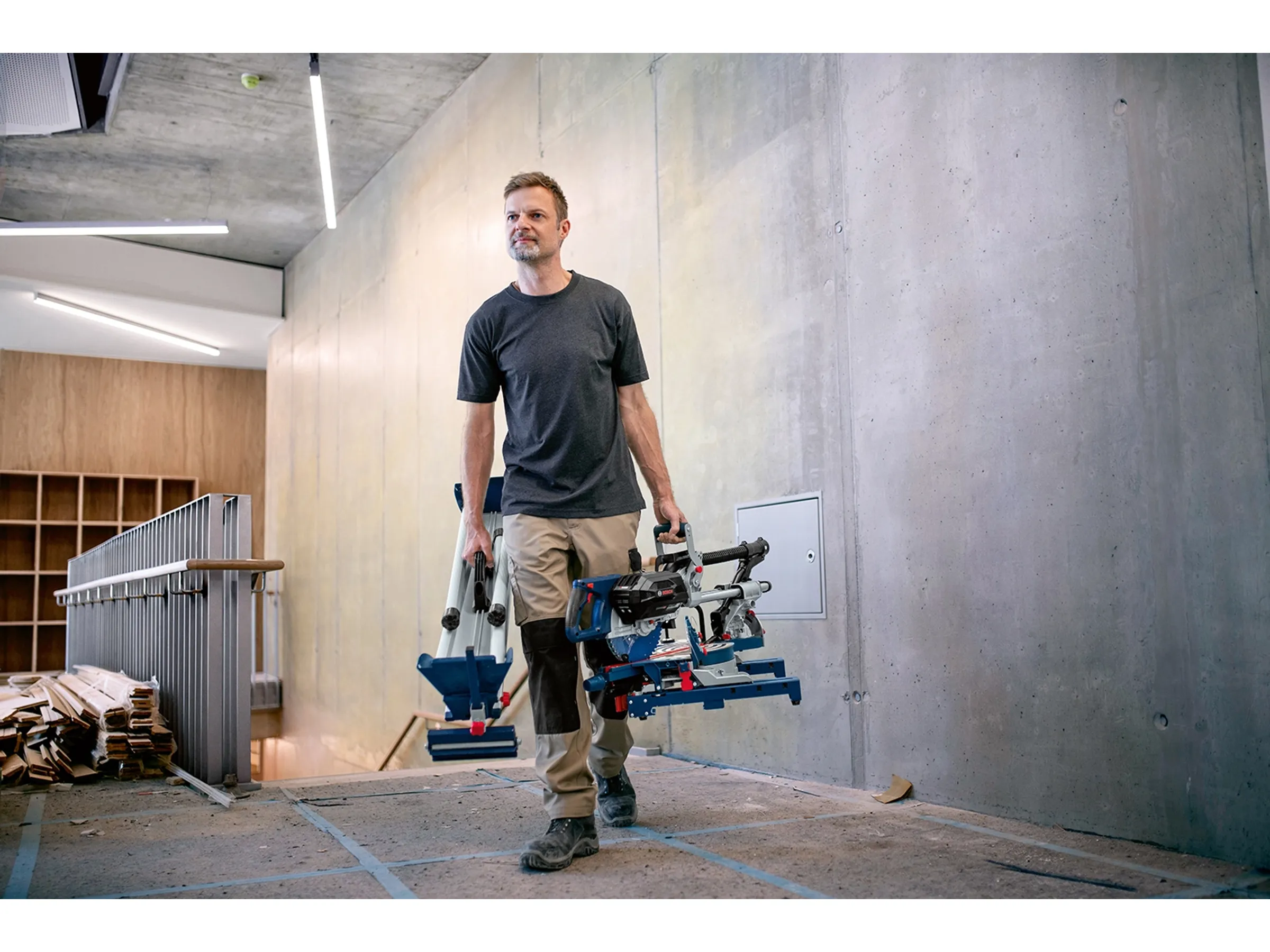 Bosch Professional Akku-Kapp- und Gehrungssäge GCM 18 V-216 DC – Bild 8