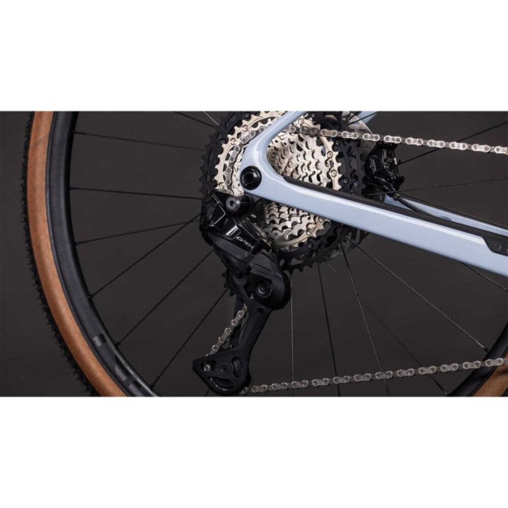 CUBE NUROAD HYBRID C:62 SLX 400X Gravel E-Bike 2026 Carbon iceblue / prism – Bild 8