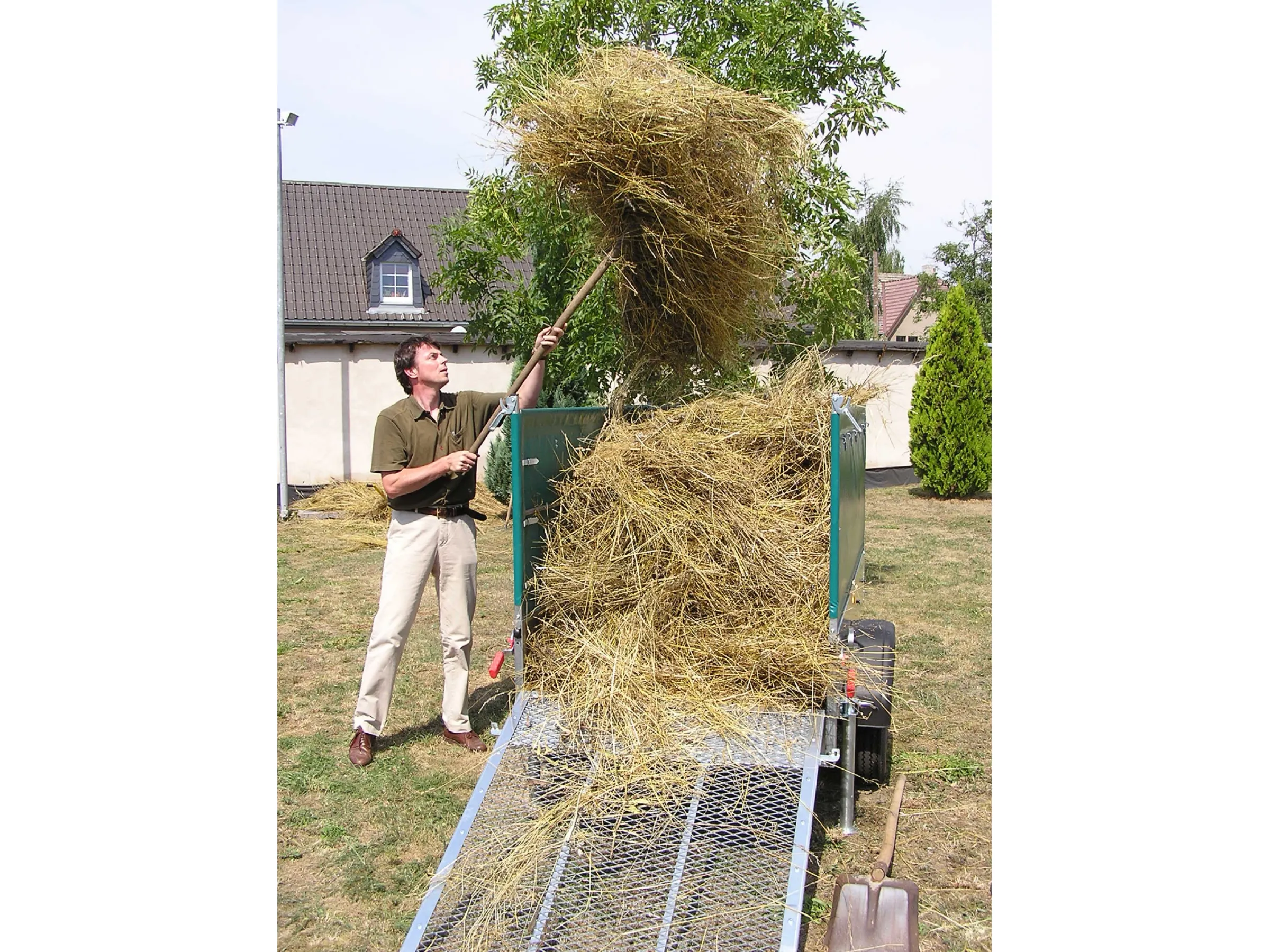 Stema Anhänger Green Keeper 750 inkl. Stützrad Abstellstützen Hochplanenset – Bild 4